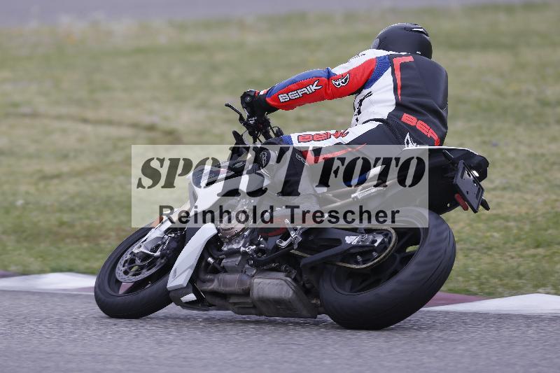 /09 19.04.2026  Caremotion get faster ADR/Gruppe gelb/3